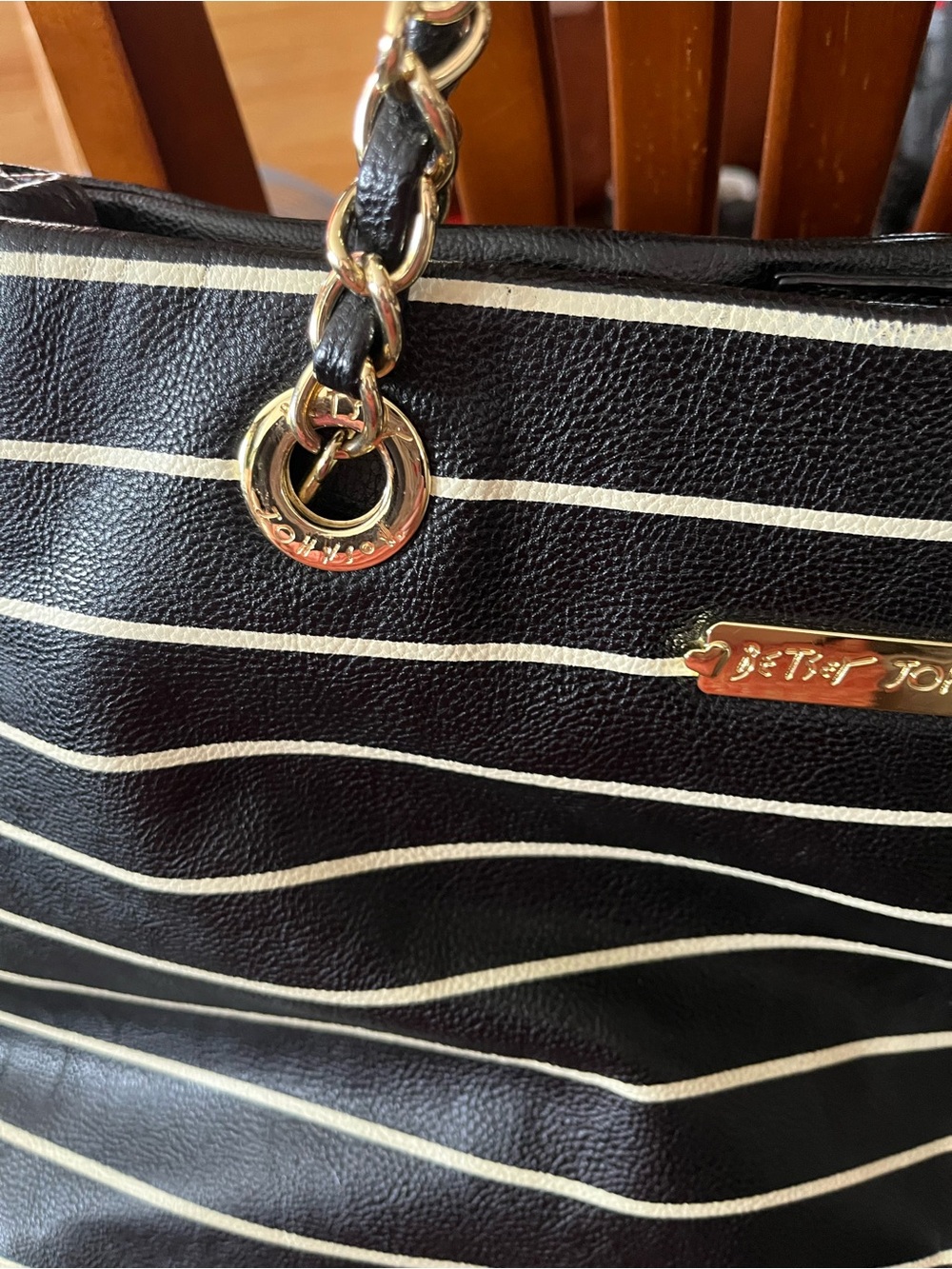 Betsey Johnson Black & Cream Striped Chain-Handle Tote Bag EUC - Picture 7 of 13